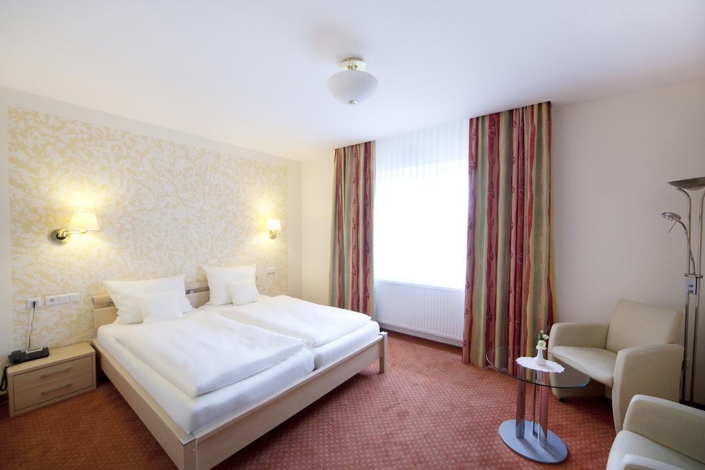 City-Hotel Friesoythe Rum bild
