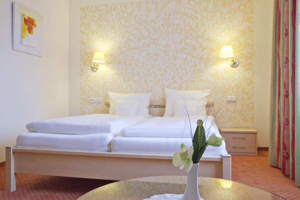 City-Hotel Friesoythe Rum bild