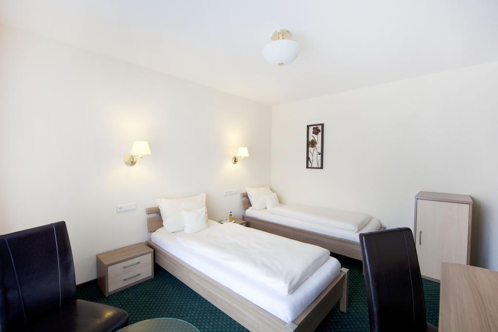 City-Hotel Friesoythe Rum bild