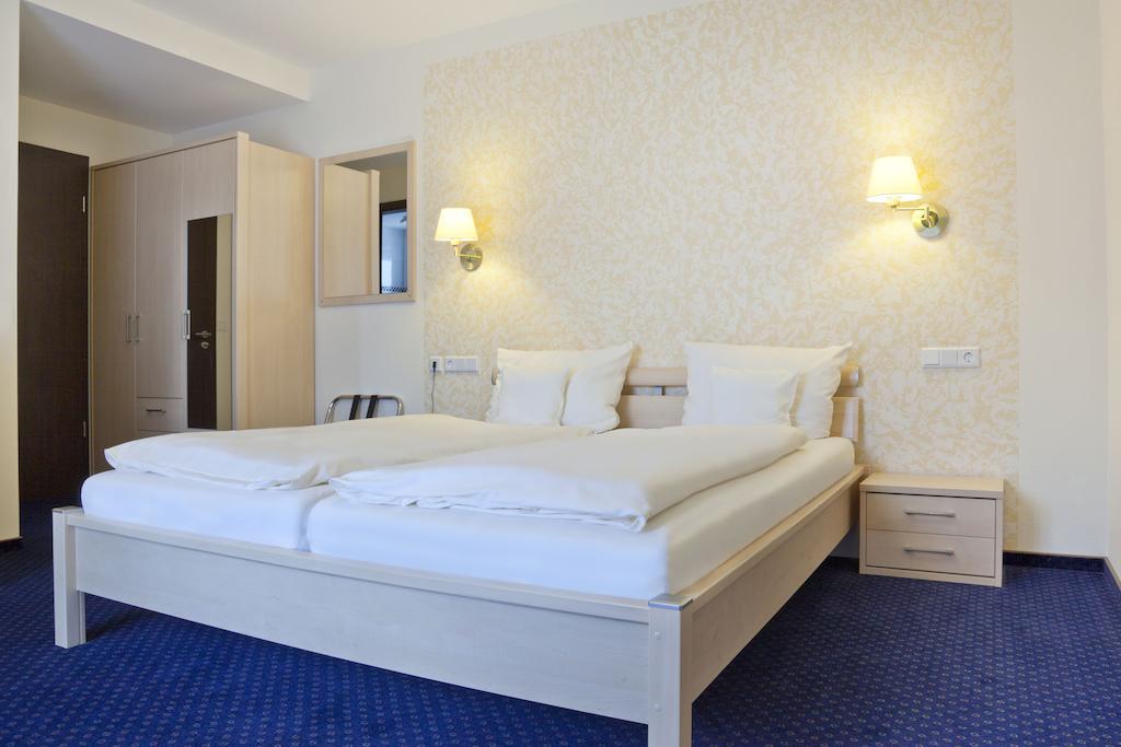 City-Hotel Friesoythe Rum bild